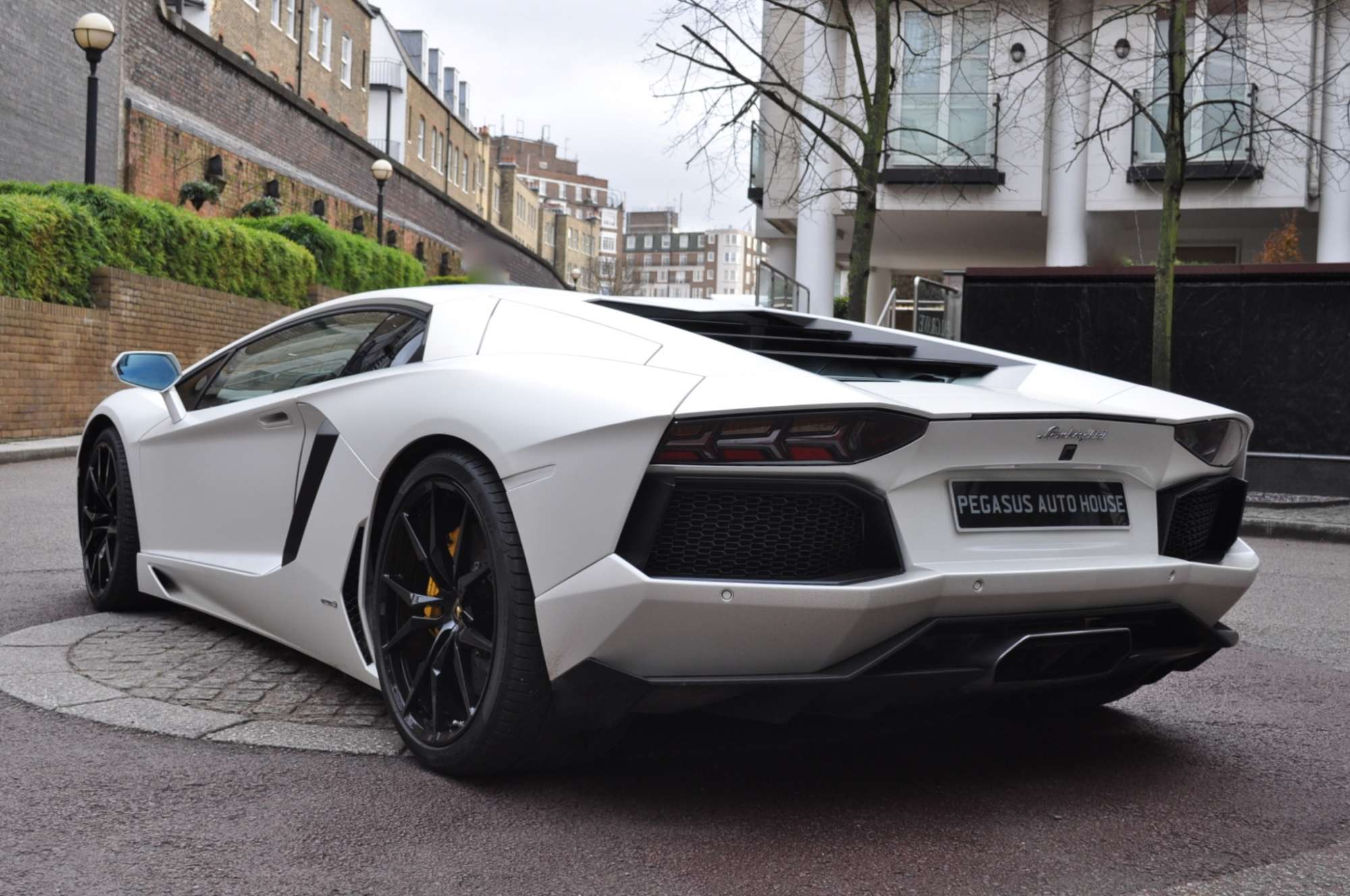 LAMBORGHINI AVENTADOR LP700 - Pegasus Auto House