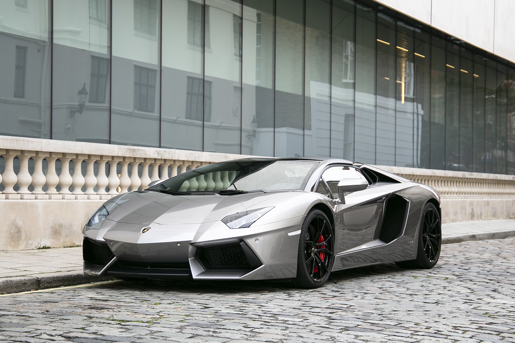 Lamborghini Aventador Roadster