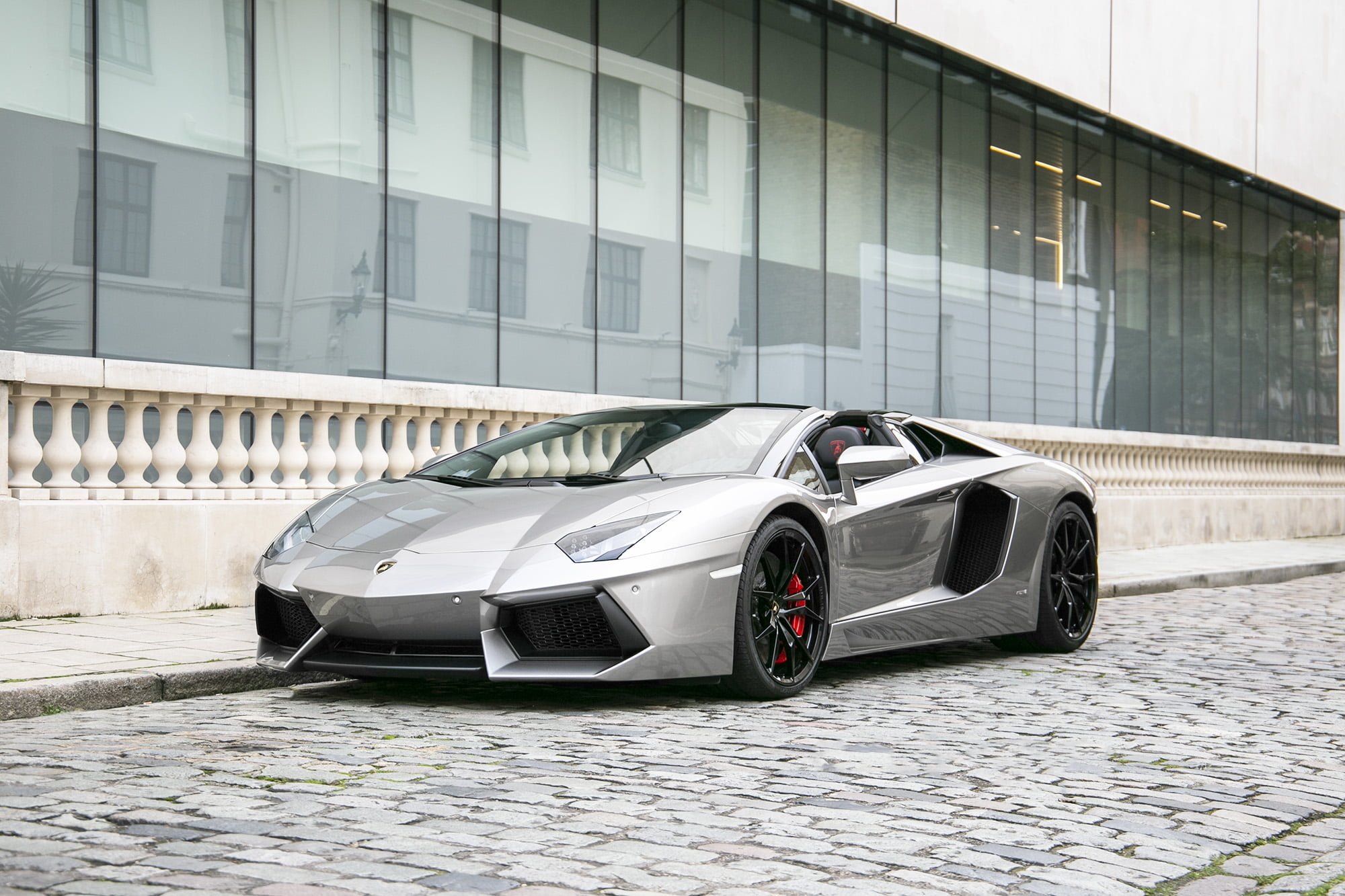 Lamborghini Aventador Roadster