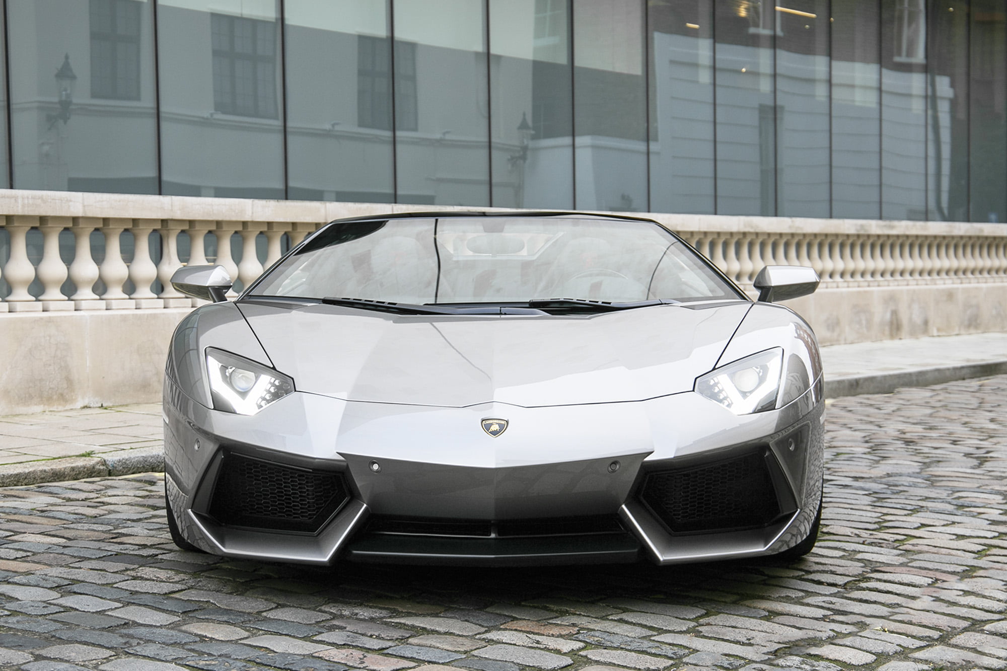 Lamborghini Aventador Roadster