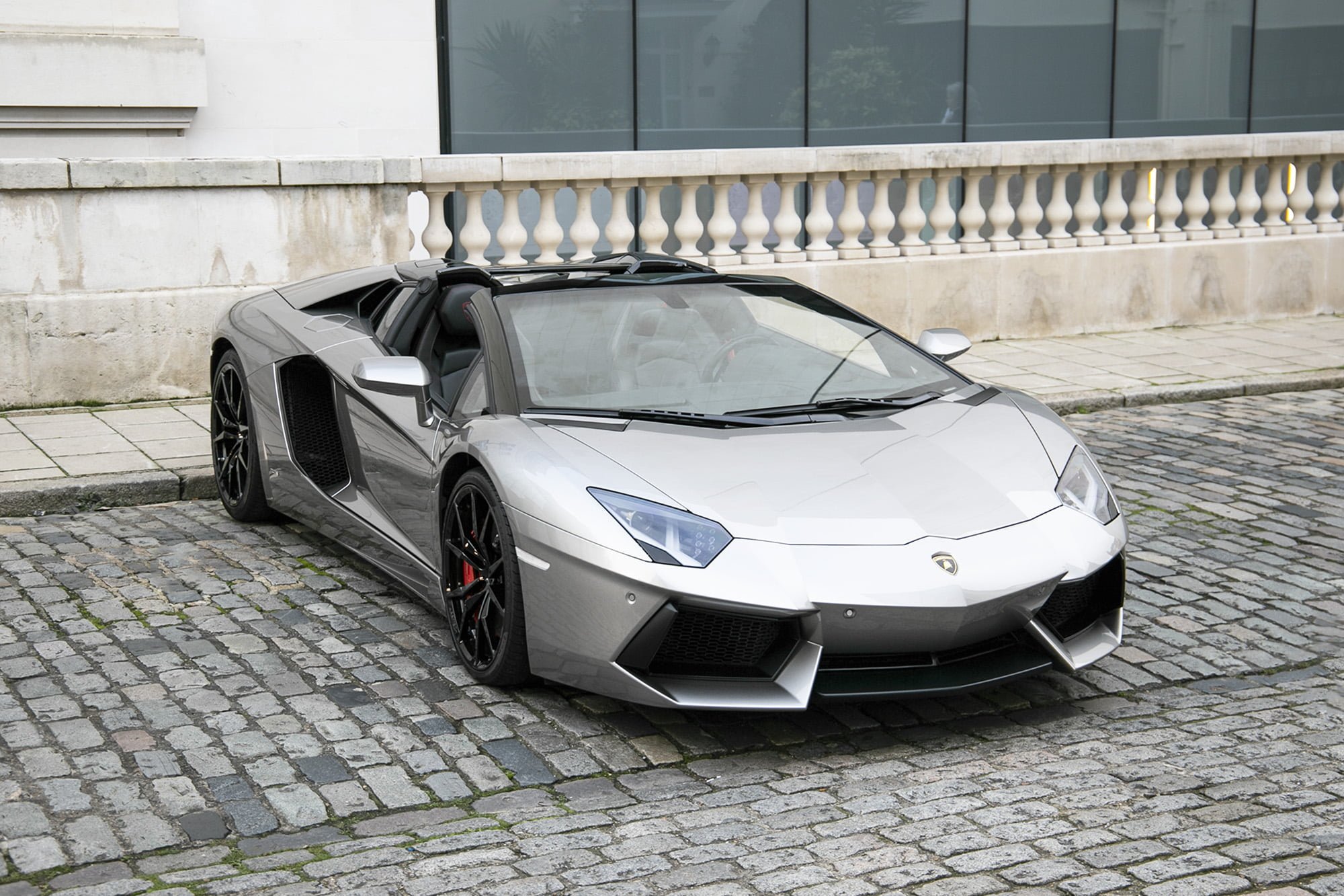 Lamborghini Aventador Roadster