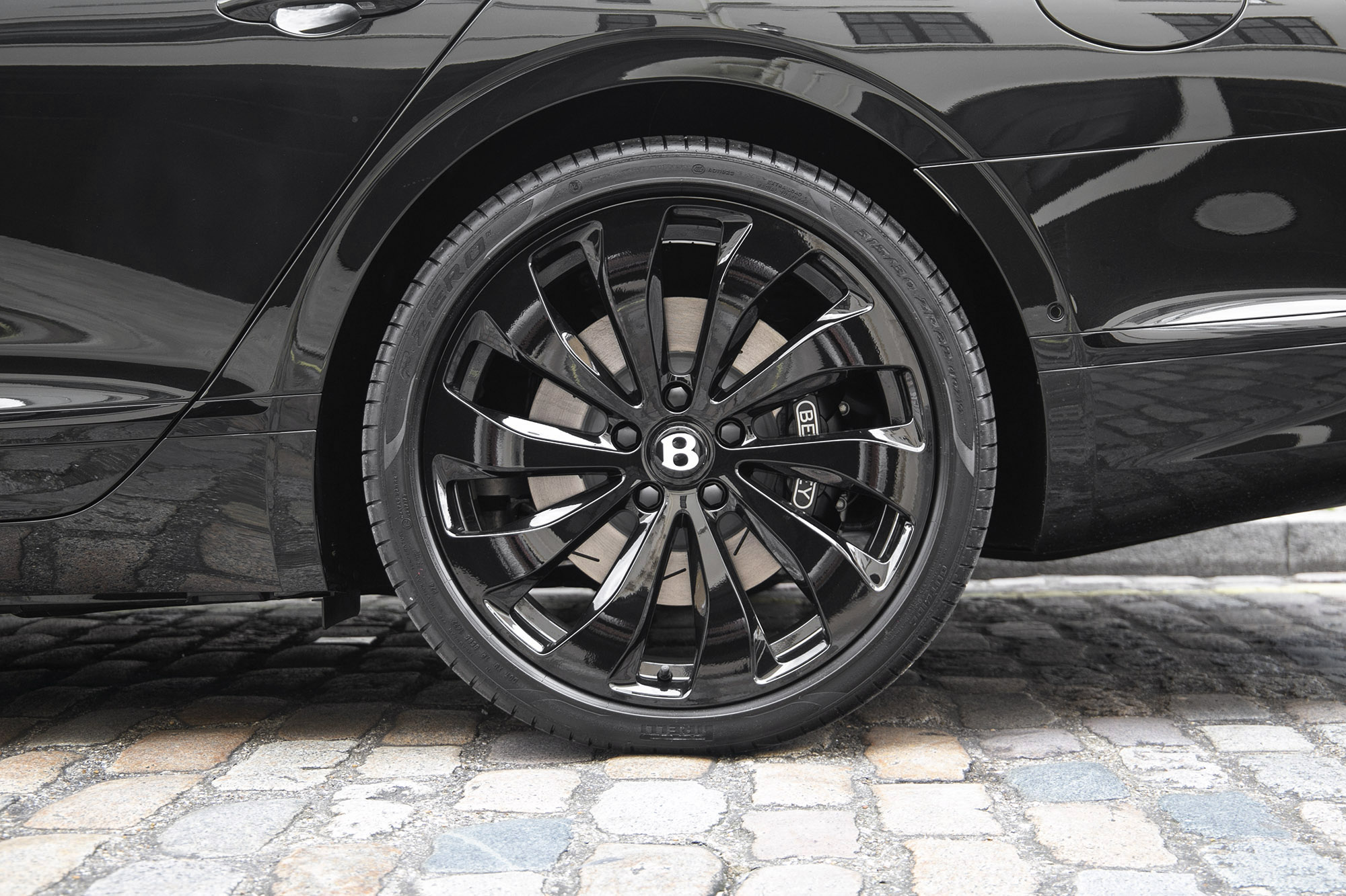 Bentley Flying Spur hybrid
