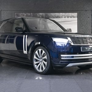 Land Rover Range Rover P530 LWB Autobiography 7 Seats